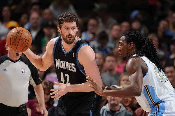 震撼！姆巴佩圣马梅斯上演天秀 阿诺德助攻配合堪称艺术品（燃爆！姆巴佩圣马梅斯上演神迹 阿诺德妙传配合宛如艺术）