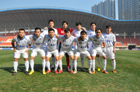 幸福甜蜜，高准翼爱人社媒分享婚纱照拍摄花絮（甜蜜满满，高准翼爱人在社媒晒出婚纱照拍摄花絮）