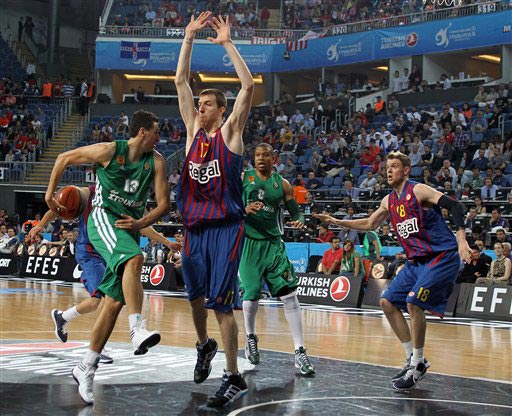 曼城对阵水晶宫，争夺英超争四及争冠席位，双方势均力敌，比赛充满看点。（曼城VS水晶宫：英超争冠／争四焦点对决，双方旗鼓相当，看点十足）