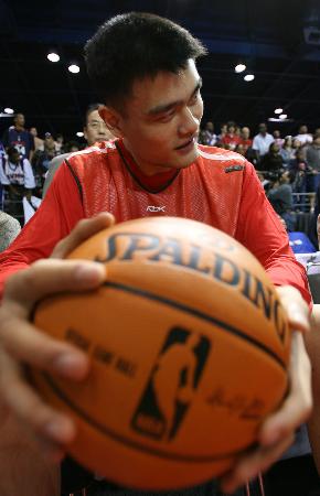 申花客战津门虎：双方均四外援出战，李可首发，阿代米替补（申花客场挑战津门虎：两队同派四外援，李可先发，阿代米列替补）