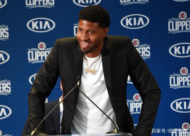 足球的魅力，就在不可预测（足球的魅力在于其变幻莫测）