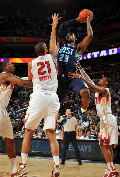 本菲卡2-0那不勒斯，里奥斯传射，巴雷罗破门（本菲卡2比0击败那不勒斯：里奥斯传射立功，巴雷罗建功）