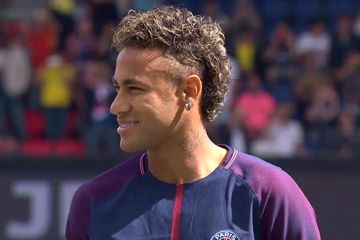 巴黎人报：舍瓦利耶有望迎来国家队首秀，多名轮换球员将出场（巴黎人报：舍瓦利耶有望上演国家队处子秀，多名轮换球员预计登场）